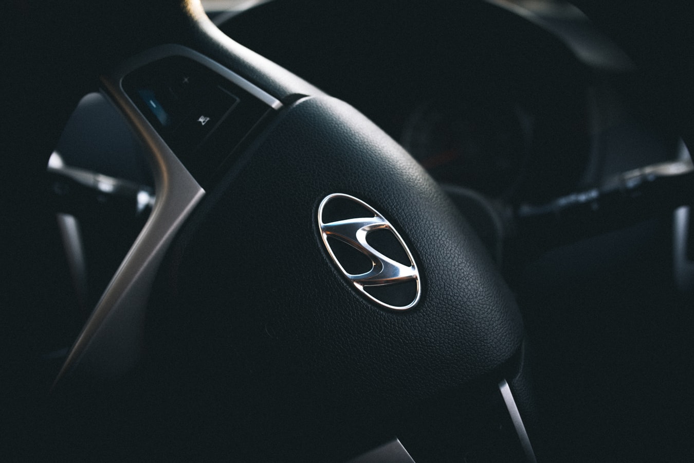 Hyundai car steering wheel