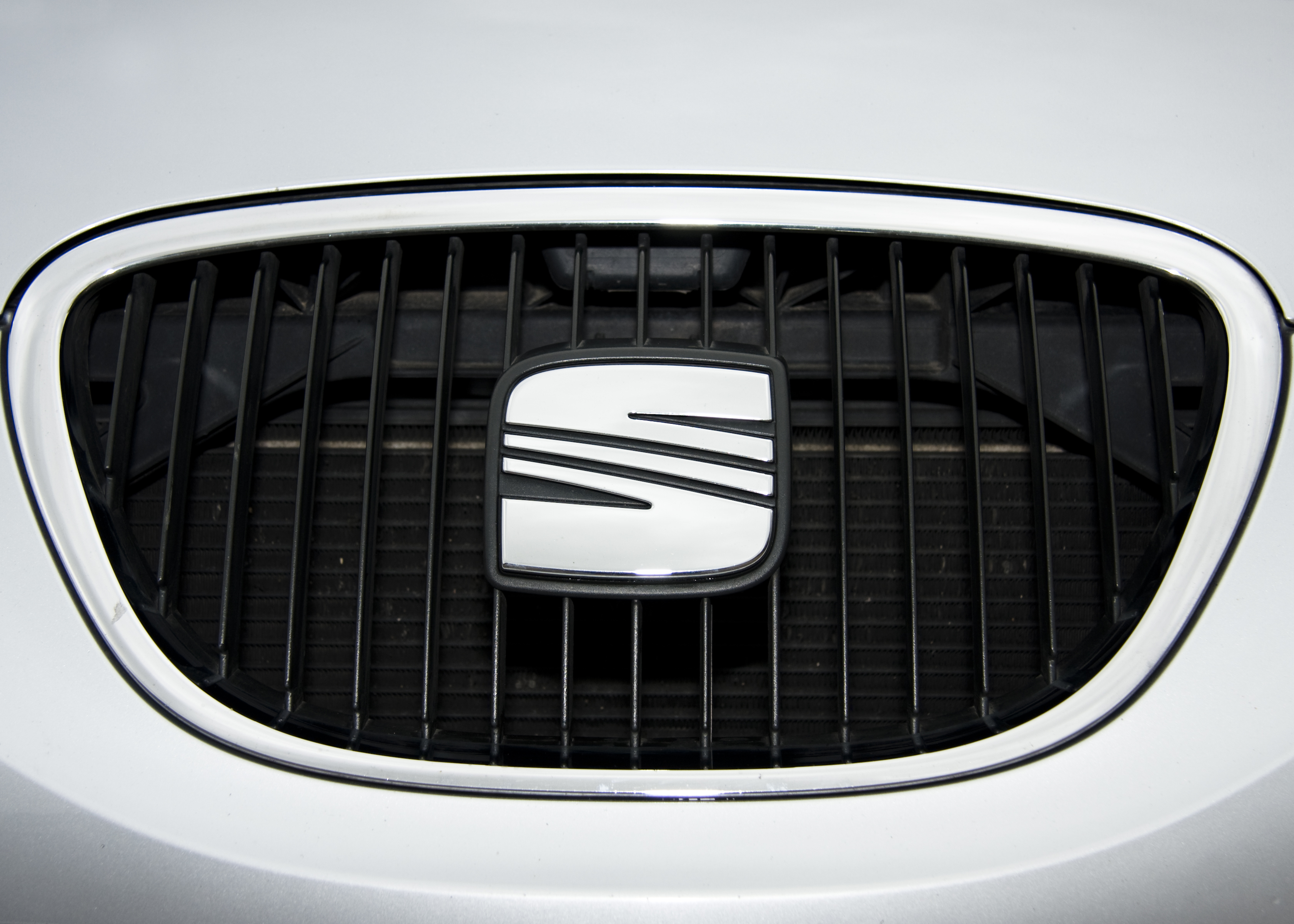 Seat Leon логотип