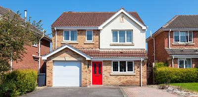 typical detached home in the UK